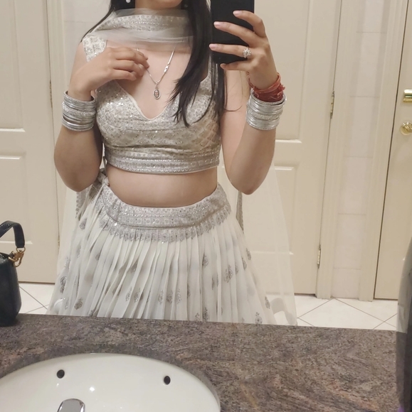 Lehenga - Picture 2 of 3